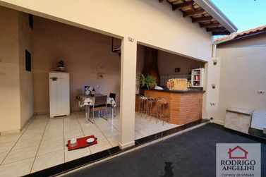Casa &agrave; venda - 200m&sup2; - Residencial Ana Paula