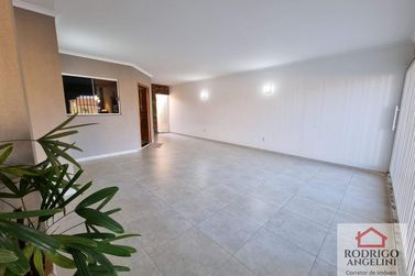 Casa &agrave; venda - 200m&sup2; - Residencial Ana Paula