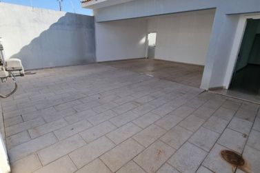 Casa &agrave; venda - 261m&sup2; - Parque Residencial Village