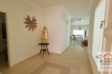 Casa &agrave; venda - 406m&sup2; - Parque Residencial Village