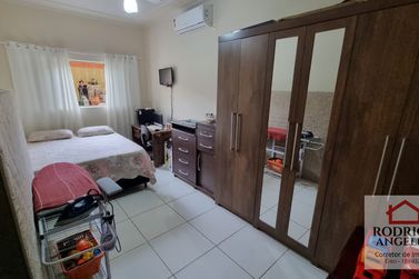 Casa &agrave; venda - 200m&sup2; - Residencial Jardim do Lago IV