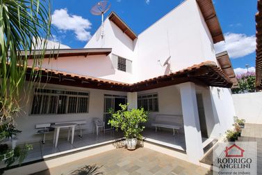 Casa &agrave; venda - Ch&aacute;cara Palestina
