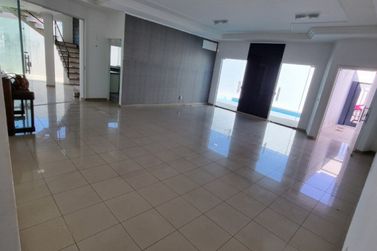 Casa &agrave; venda - 261m&sup2; - Parque Residencial Village