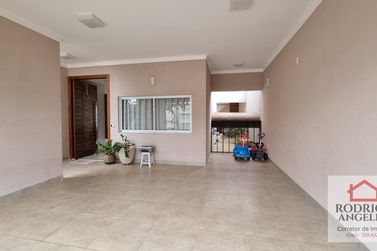 Casa &agrave; venda - Residencial Jardim do Lago III