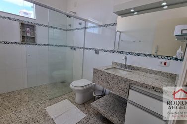 Casa &agrave; venda - Centro