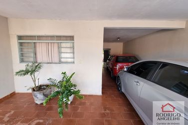 Casa &agrave; venda - 180m&sup2; - Jardim S&atilde;o Vicente