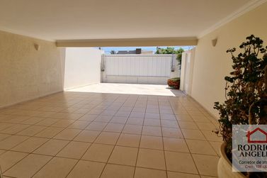 Casa &agrave; venda - 406m&sup2; - Parque Residencial Village