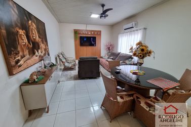 Ch&aacute;cara &agrave; venda - 850m&sup2; - Vila Anselmo