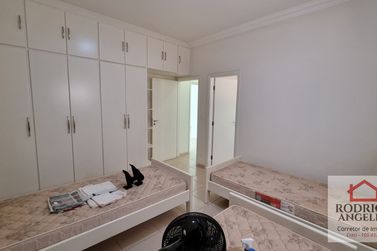 Casa &agrave; venda - 406m&sup2; - Parque Residencial Village