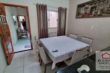 Casa &agrave; venda - 200m&sup2; - Residencial Jardim do Lago IV