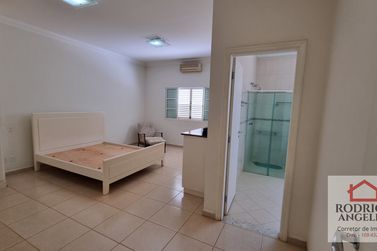Casa &agrave; venda - 406m&sup2; - Parque Residencial Village