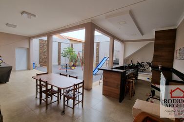 Casa &agrave; venda - Residencial Jardim do Lago III