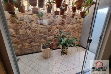 Casa &agrave; venda - Residencial Jardim do Lago III