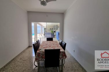 Casa &agrave; venda - Centro