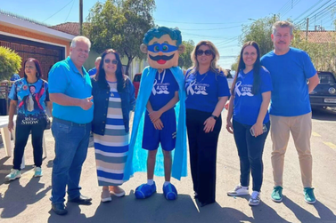 Comunidade participa da 6&ordf; Caminhada Azul em Porangaba