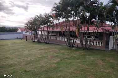 Ch&aacute;cara &agrave; venda - 2000m&sup2; - Colina Verde