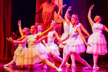 Ballet Baianarte abre 500 vagas para crian&ccedil;as e adolescentes em Porto Seguro