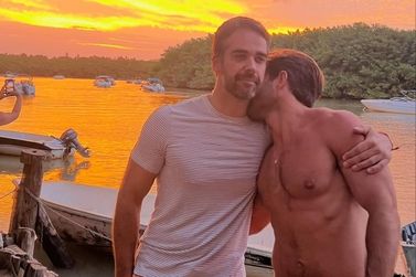 Governador do Rio Grande do Sul Eduardo Leite visita Cara&iacute;va com marido e amigos