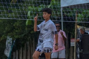 Jovem de Porto Seguro brilha no futev&ocirc;lei e conquista dois p&oacute;dios em campeonato 