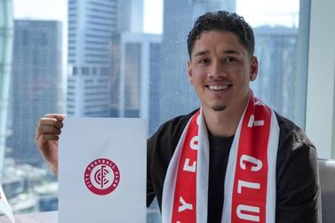 Jogador de Porto Seguro &eacute; contratado por time dos Emirados &Aacute;rabes