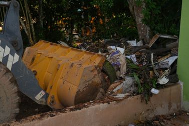 Mais de 640 toneladas de res&iacute;duos s&atilde;o recolhidas na zona rural da capital