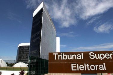 Apresentadores que disputar&atilde;o elei&ccedil;&otilde;es devem deixar r&aacute;dio e TV at&eacute; esta ter&ccedil;a