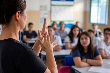 Justi&ccedil;a determina oferta de atendimento em Libras para alunos da rede estadual em Rond&ocirc;nia