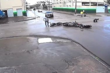 Tr&ecirc;s motociclistas ficam feridos ap&oacute;s colis&atilde;o no bairro S&atilde;o Crist&oacute;v&atilde;o, em Porto Velho