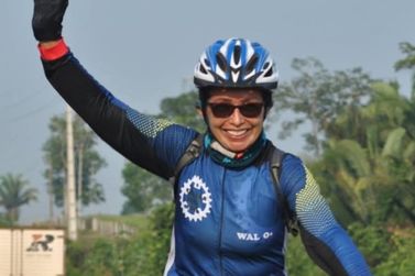 Ciclista morre atropelada na BR-319 e caminhoneiro &eacute; preso horas depois