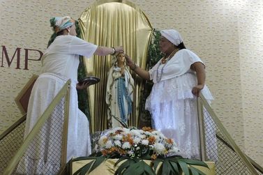 Igreja católica recebe umbandistas e gera polêmica entre fiéis no Sul de Minas