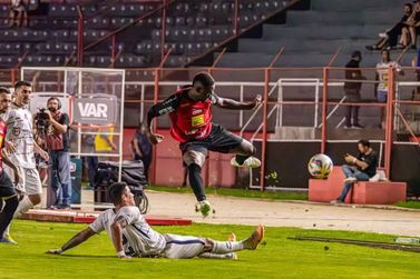 Pous&atilde;o vence Itabirito e divide lideran&ccedil;a do grupo B do Mineiro com o Am&eacute;rica