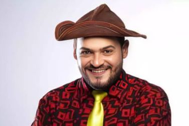 Humorista Matheus Cear&aacute; tem stand up no Teatro de Pouso Alegre na sexta-feira