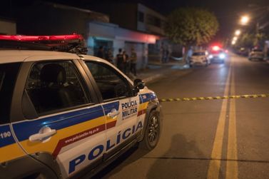 Homem &eacute; morto a tiros ap&oacute;s discuss&atilde;o e briga em bar durante madrugada em Alfenas