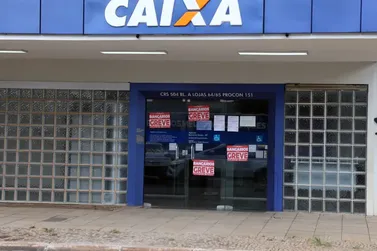 CEF suspende atendimento e entra em greve nacional. BB tem paralisa&ccedil;&atilde;o parcial