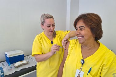 AME Pariquera promove vacinação para seus colaboradores