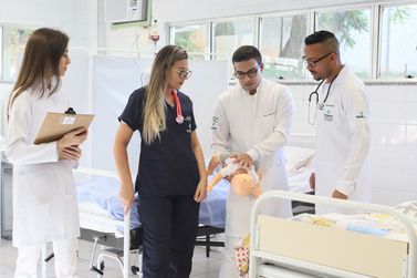 Est&aacute;cio oferece duas mensalidade gratuita para cursos de gradua&ccedil;&atilde;o