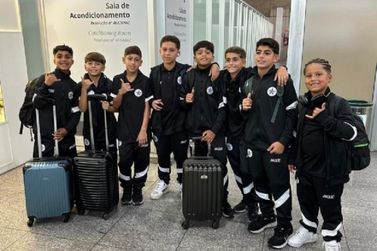 Elenco Sub-11 do Resende FC disputa o Yellow Cup na Espanha