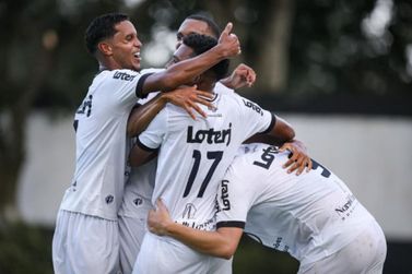 Resende goleia o Maric&aacute; por 4 a 0 na estreia do Carioca A2