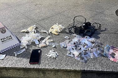 PM prende jovem e apreende adolescente e drogas em Resende