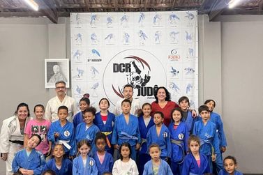 Vereadora Elis&acirc;ngela de Vasconcelos articula demandas no esporte e cultura para Itatiaia