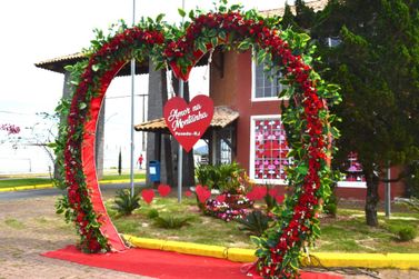 Penedo e Maring&aacute; ter&aacute; programa&ccedil;&atilde;o especial no Dia dos Namorados