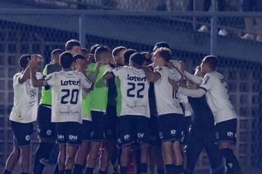Resende bate o Araruama em casa e assume a terceira coloca&ccedil;&atilde;o na S&eacute;rie A2