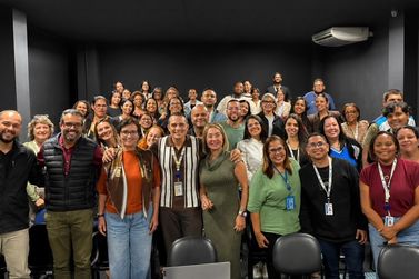 Resende compartilha viv&ecirc;ncias em capacita&ccedil;&atilde;o sobre assist&ecirc;ncia Social em Belford Roxo