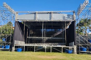 DETRA faz interven&ccedil;&atilde;o no tr&acirc;nsito para a realiza&ccedil;&atilde;o do Festival Sesc de Inverno, em Penedo