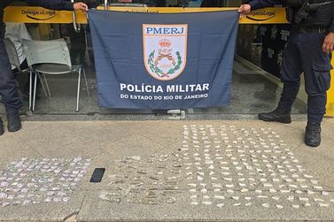 Homem &eacute; preso por envolvimento com o tr&aacute;fico de drogas em Quatis