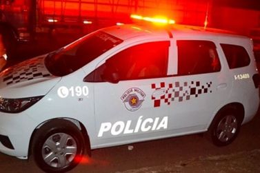 Polícia Militar prende homem por violência doméstica em Rio das Pedras