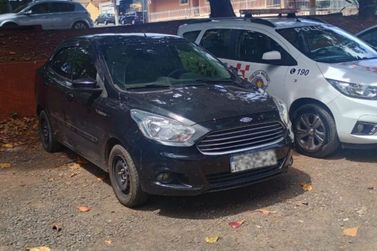 Ve&iacute;culo com motor adulterado &eacute; apreendido pela PM em Rio das Pedras
