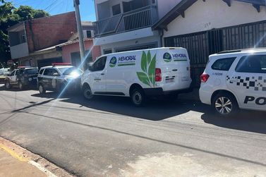 Mulher &eacute; presa ap&oacute;s matar o marido dentro de casa em Rio das Pedras