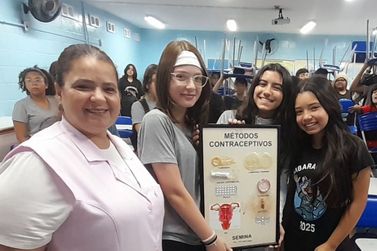 Sa&uacute;de promove campanha de preven&ccedil;&atilde;o da gravidez na adolesc&ecirc;ncia em escolas