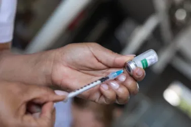 Vacina&ccedil;&atilde;o contra a gripe come&ccedil;a em Rio das Pedras